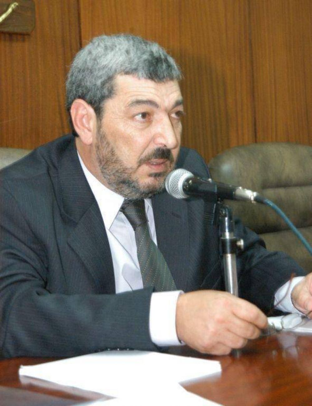 Ivoskus retendr� la conducci�n del Concejo