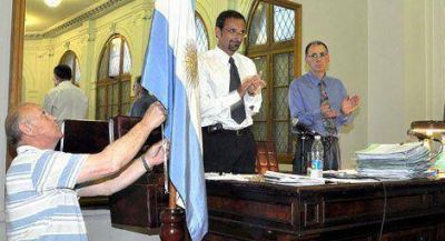 Alem, cerca del regreso a la UCR