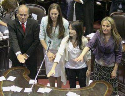 Gladys Gonz�lez jur� como diputada nacional