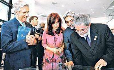 Cristina aludi� al conflicto con Brasil y Lula se enoj� y se fue 