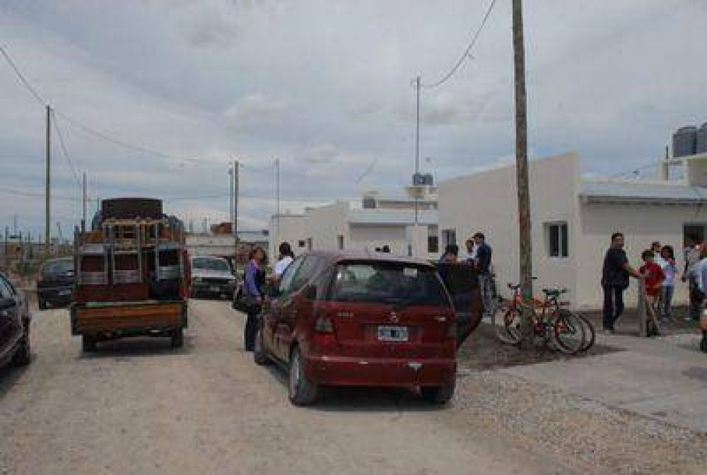 Entregaron otras 18 casas pertenecientes al Plan Federal