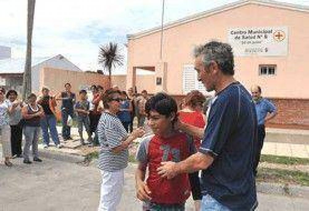 Marina agradeci� el respaldo, pero dijo que la dignidad "no se negocia"
