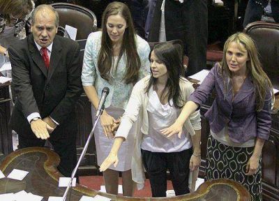 "Con el acuerdo del lunes logramos debilitar a un s�mbolo del kirchnerismo en el centro provincial"