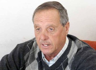 "Proh�ban la construcci�n de nuevos barrios, hasta que entreguen los que est�n en construcci�n"