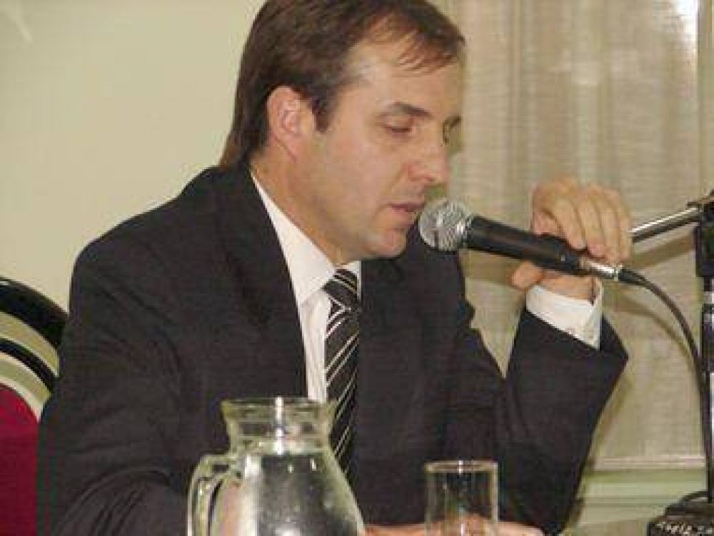 Jos� Gabriel Erreca asume hoy como intendente hasta 2011, en reemplazo de Juan Carlos Sim�n