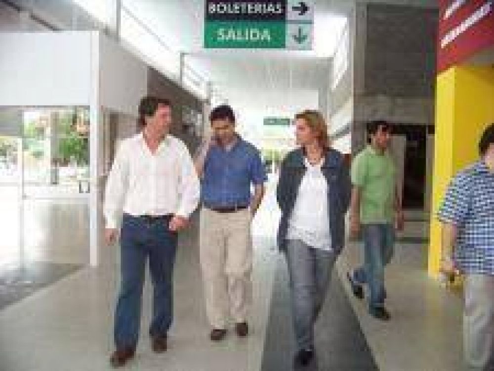 Concejales recorrieron nueva estaci�n