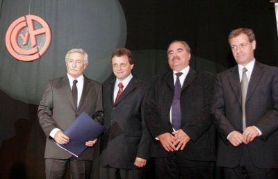 Constructores reclamaron "l�deres" que promuevan "participaci�n y consenso"