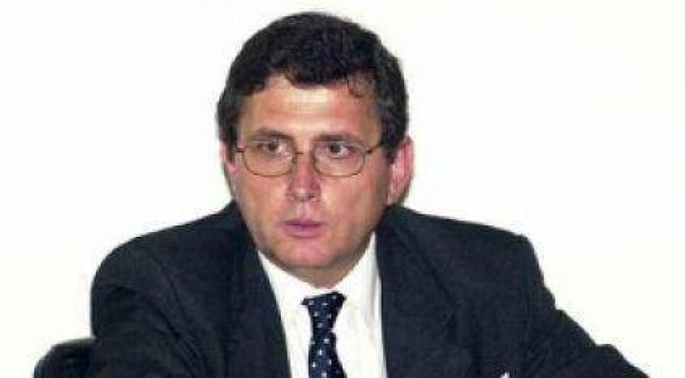 Schneider: "Hay una situaci�n de ahogo fiscal en muchos municipios y comunas"