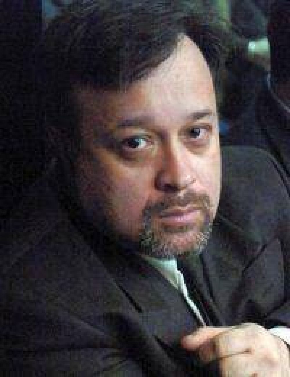 Ordenan reabrir la investigaci�n a Telleld�n por la causa AMIA