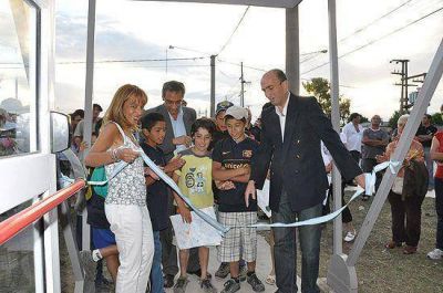 Inauguraron el servicio territorial: es el primer desaf�o, pol�tico y social, para Eduardo Rodr�guez