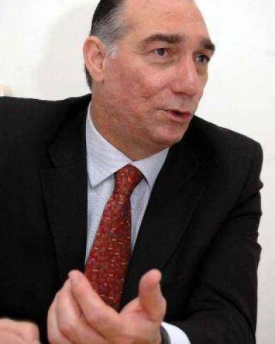 Mondino se suma a la pelea por la gobernaci�n de C�rdoba