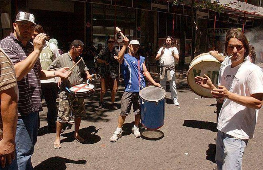 Otra manifestaci�n frente al Ministerio de Trabajo de la Naci�n