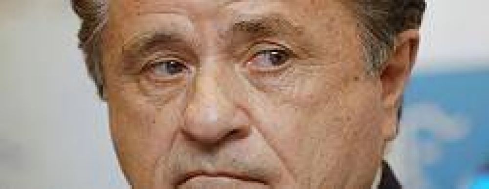 Duhalde critic� a Scioli y dijo que ser�a un candidato en 2011