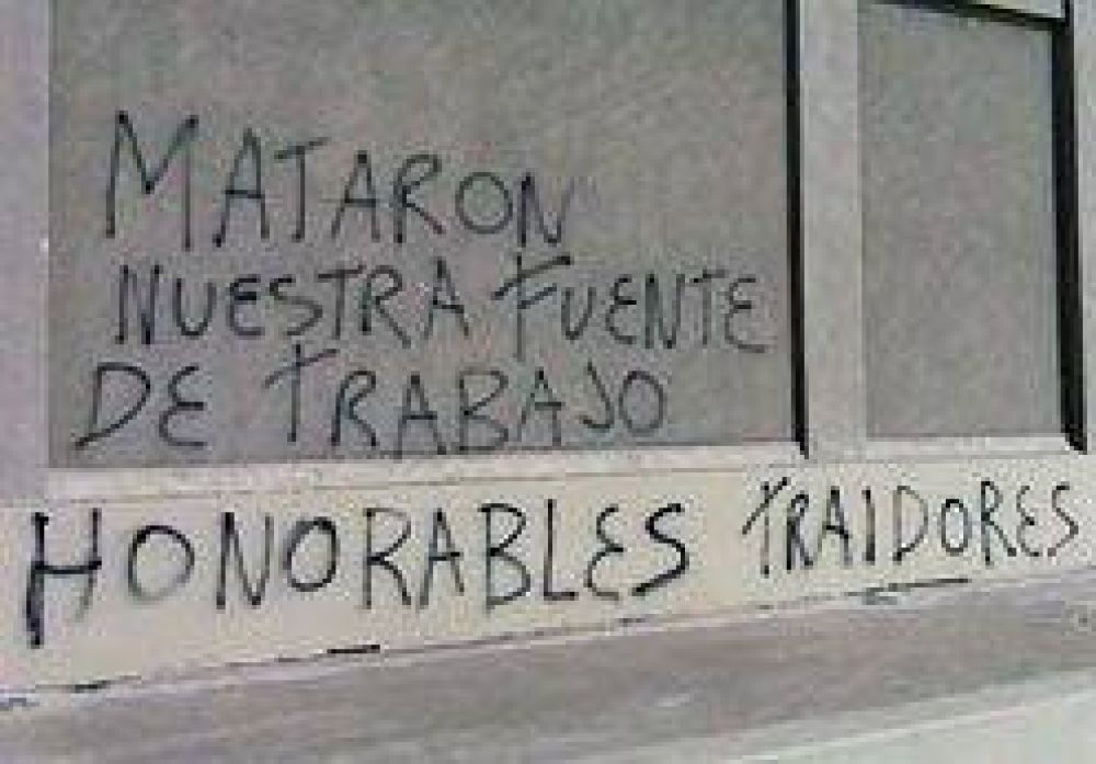 Pescadores le contestaron a Couto: "Es un cara rota, deber�a sentir verg�enza por lo que dijo"