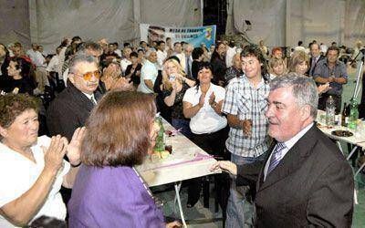 Das Neves realiz� en Platense su �ltimo acto de campa�a 2009