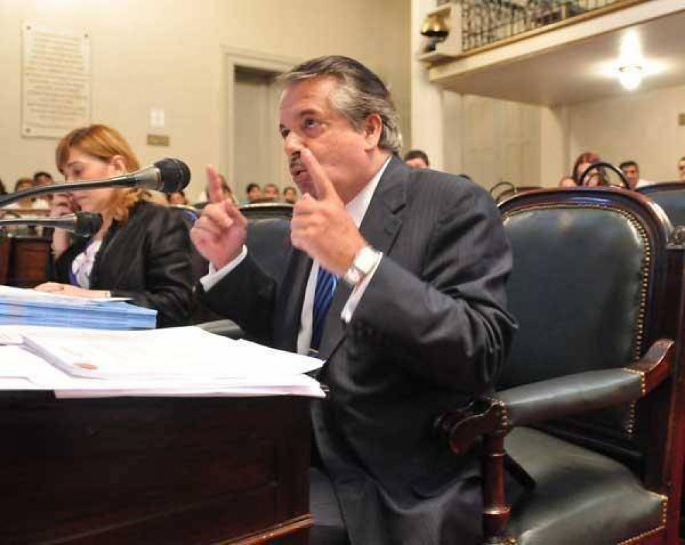 "Hagamos valer el n�mero del bloque y votemos"