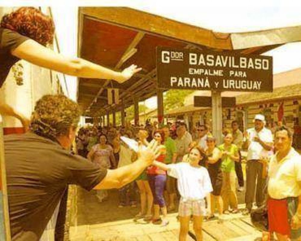 El tren se puso en marcha para recorrer la provincia