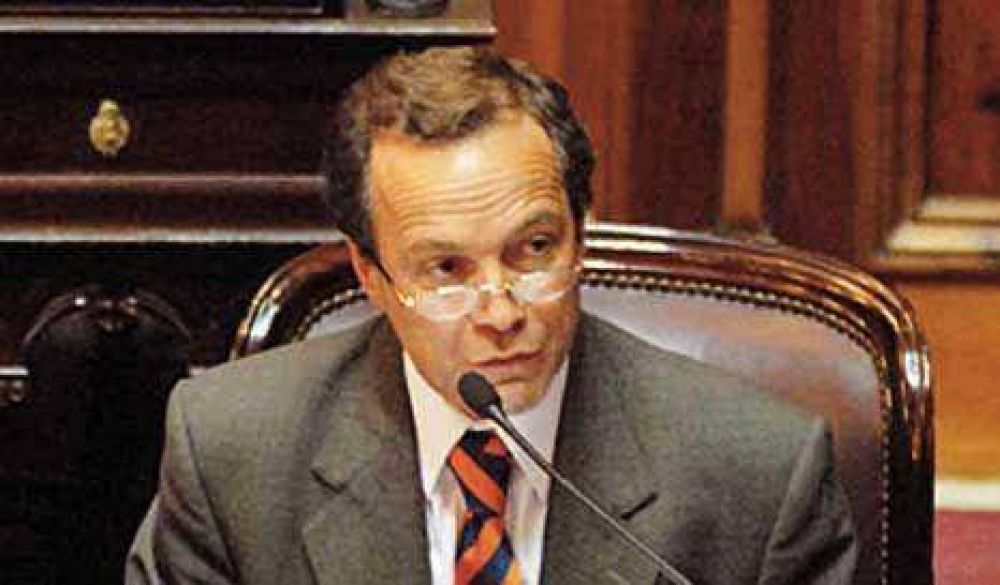 Giustiniani: "El gobierno ahoga a las provincias"