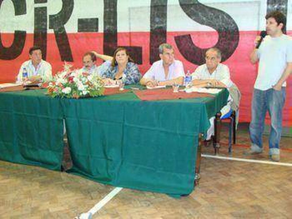 Bol�var recibi� representantes de toda la provincia en un exitoso encuentro de afirmaci�n radical