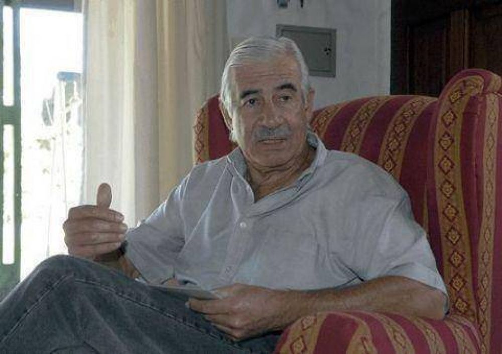 Para Alberto Lestelle, "cuando Duhalde y Reutemann se pelean, en verdad se est�n reproduciendo"