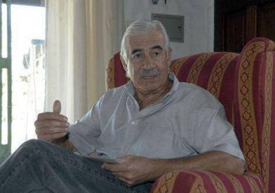 Para Alberto Lestelle, "cuando Duhalde y Reutemann se pelean, en verdad se est�n reproduciendo"