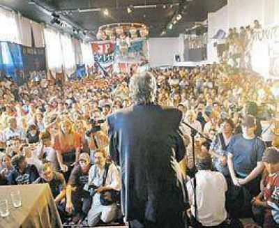 Kirchner volvi� a cargar contra Clar�n y dijo que en junio no perdi� 