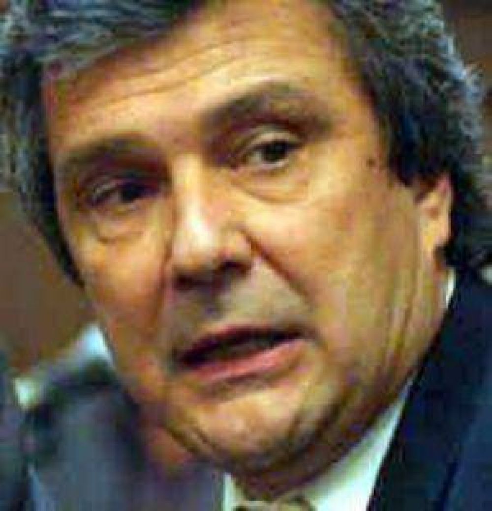 Bianchinelli se enoj� por la forma en que Cazab�n ech� a Ruggeri