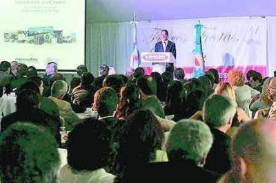 Scioli expuso pol�ticas estrat�gicas