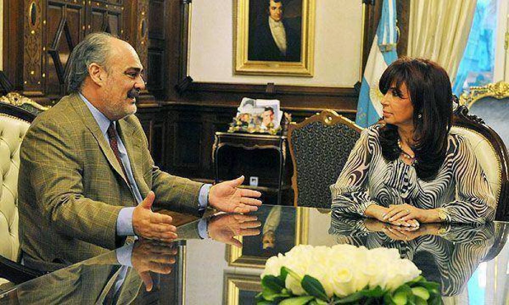 Colombi recibe dinero de la Naci�n para pagar sueldos y aguinaldos