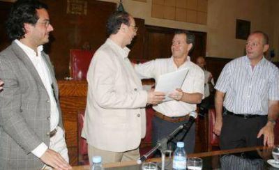 El Concejo dio su respaldo a la creaci�n del Instituto Superior de Formaci�n T�cnica por parte de los Mercantiles