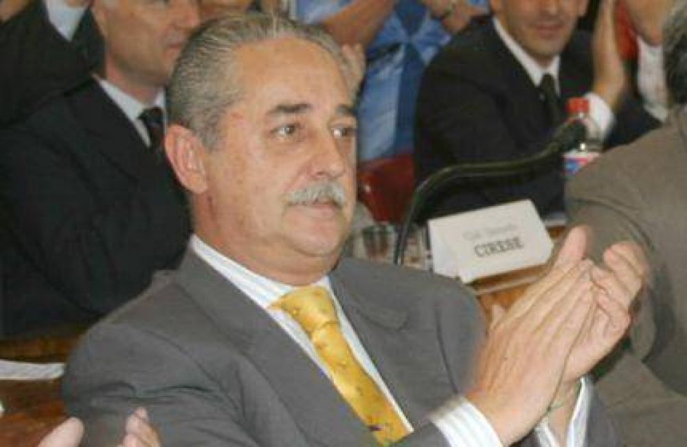 Eduardo Pezzati pidi� a Scioli vete la Ley que le cedi� por 50 a�os las tierras al Club N�utico de Mar del Plata