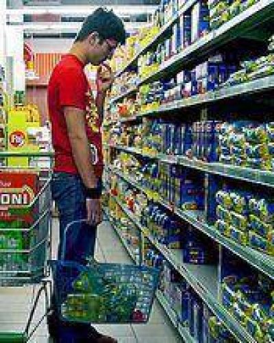 Las ventas minoristas aumentaron un 6,9 por ciento en el mes de diciembre, inform� la CAME