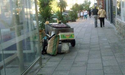 Desalojaron puestos de comidas r�pidas en la zona del Puerto