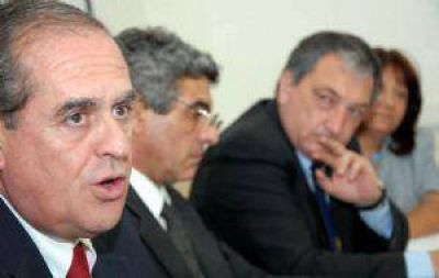 Senado: el PD analiza si da los votos al PJ para el Presupuesto