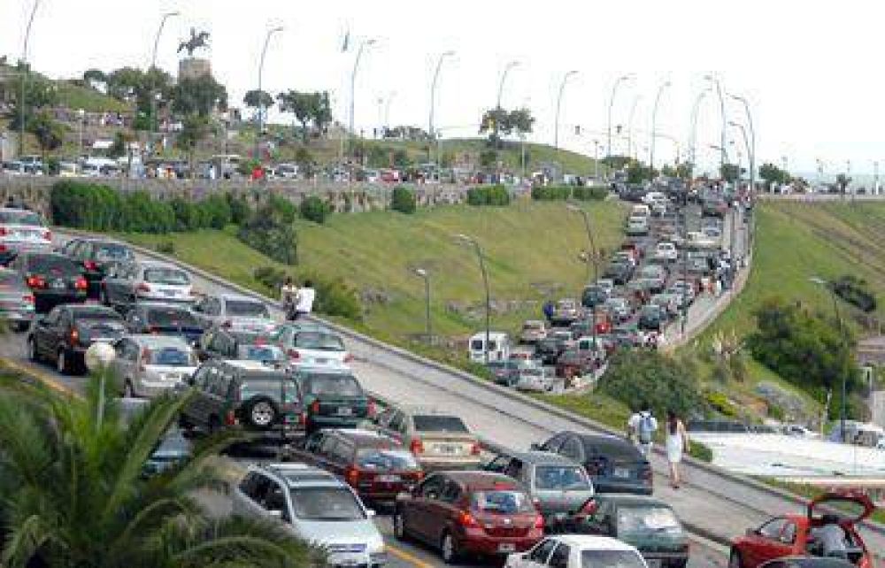 Circulan m�s de 350 mil veh�culos por las calles de Mar del Plata