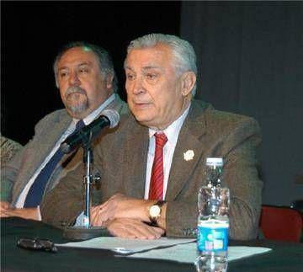 Ivoskus, el anfitri�n de diez intendentes en Pinamar