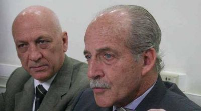 El Ejecutivo vet� parcialmente el presupuesto provincial 2010