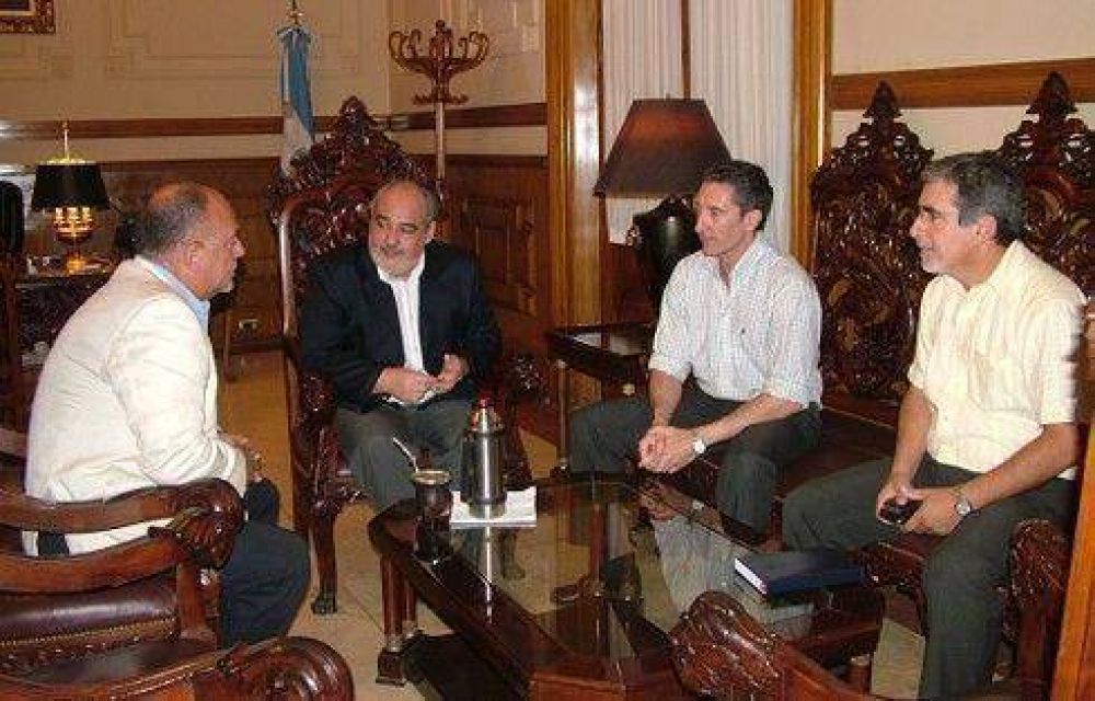 Naci�n, Provincia y Municipio juntos en la lucha contra el Dengue  