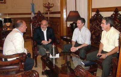 Naci�n, Provincia y Municipio juntos en la lucha contra el Dengue  