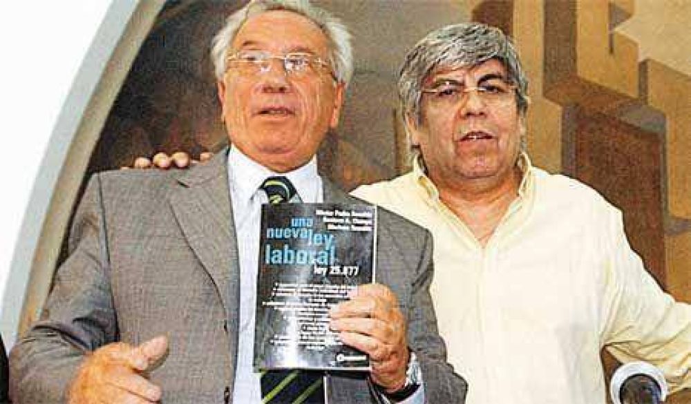 Moyano puso el primer pie en Aerol�neas Argentinas