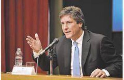 Boudou analiza cancelar su viaje a Washington para resolver el frente interno