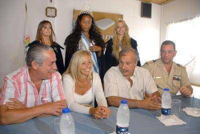 Expectativa por la apertura de la Fiesta de los Pescadores