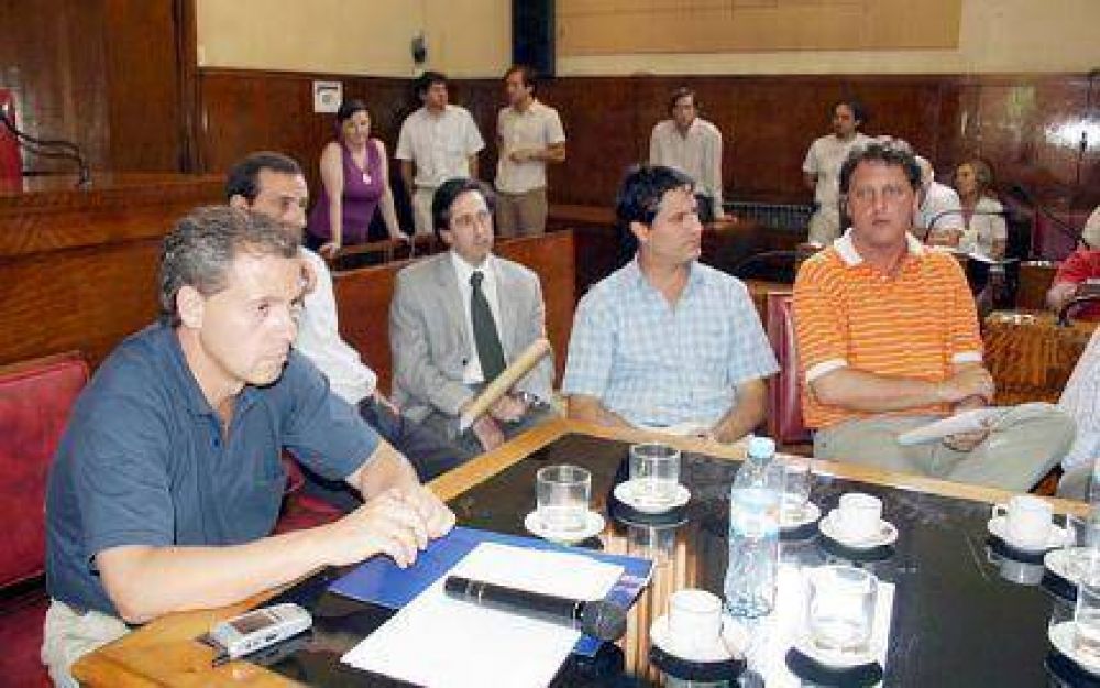 Concejales y due�os de bares avanzan en un acuerdo por Alem