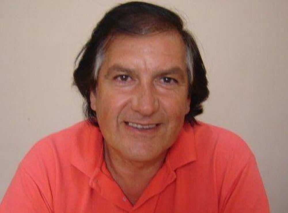 "Cobos no deber�a repetir el error de Chacho Alvarez"