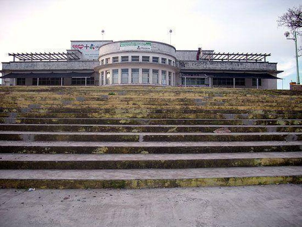 Licitan la construcci�n de una fuente de agua y vertedero en el Parque del Bicentenario