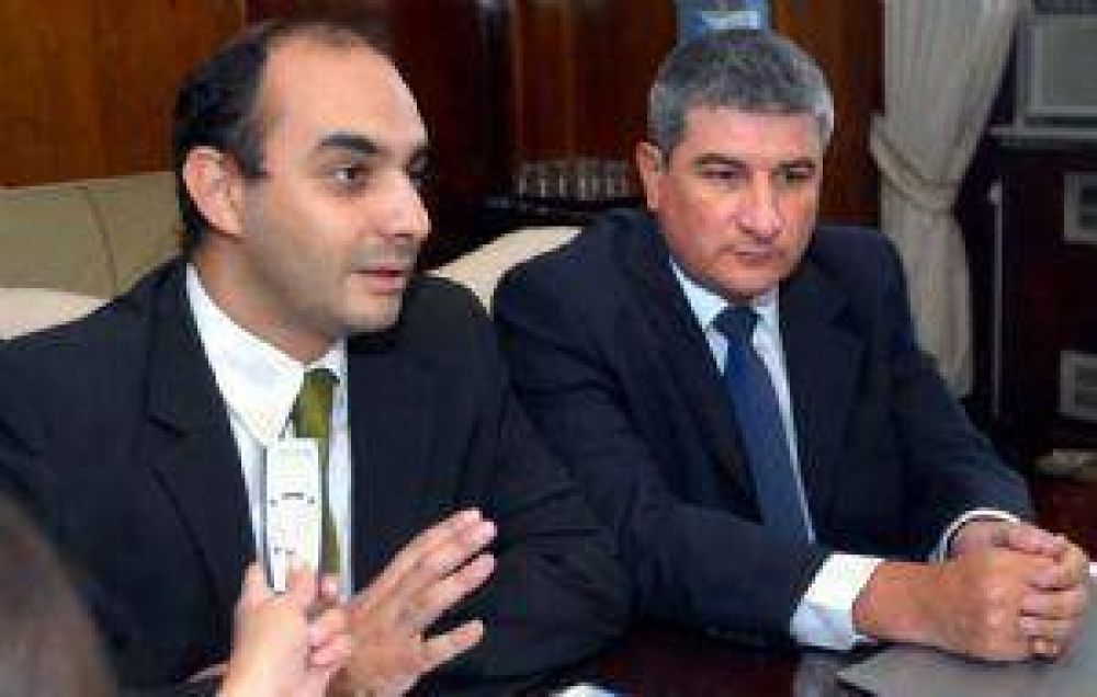 El Gobierno se ajusta: $ 20 millones por mes