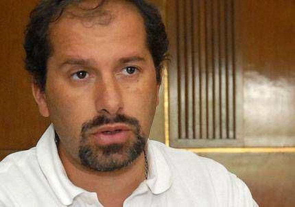 "La oposici�n quiere incendiar Mendoza"