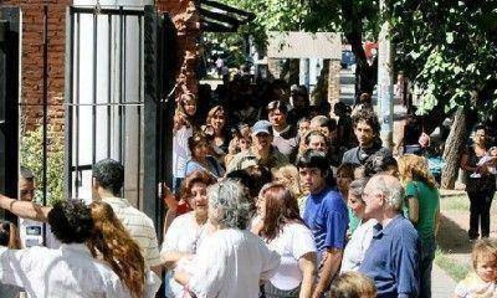 Ordenan el caos en el Libertad que cierra