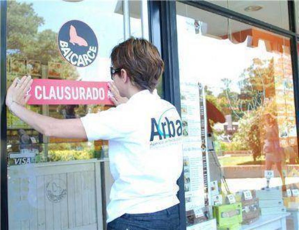 ARBA fue a los postres y clausur� Balcarce y otros 10 comercios entre Pinamar y San Clemente