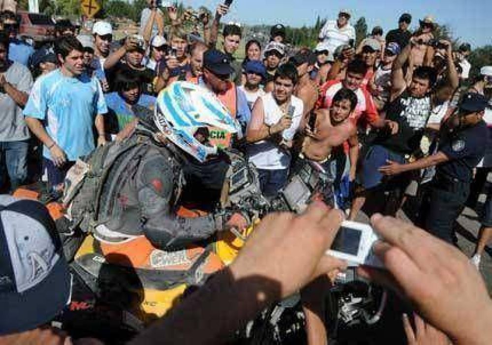 Los Patronelli y Orly Terranova fueron ovacionados en el Acceso Sur